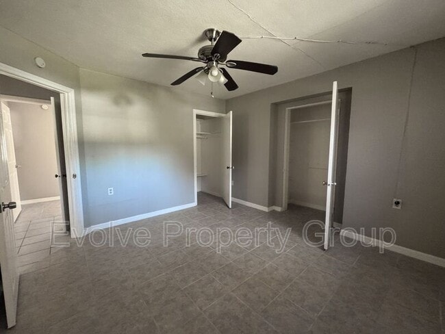 Foto del edificio - 710 N Grove St