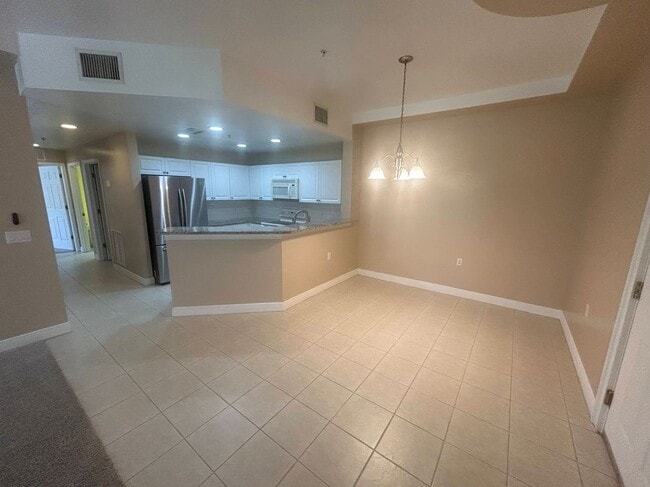 Building Photo - 3944 Pomodoro Cir