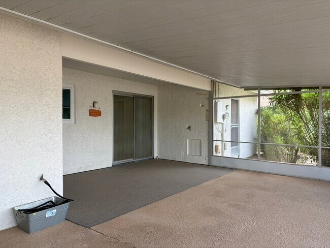 Foto del edificio - 20018 N Lakeforest Dr