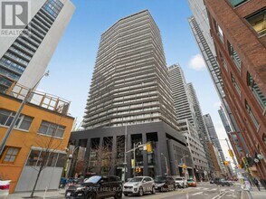 Building Photo - 125 Peter St