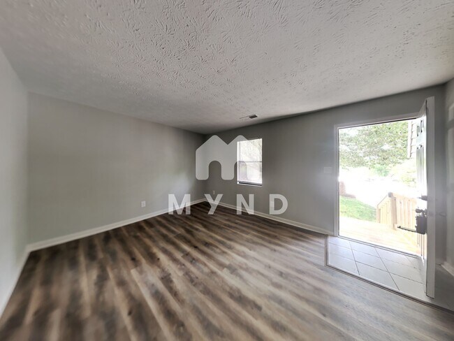 Foto del edificio - 2310 Ramblewood Cir