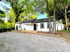 Building Photo - 613-1/2 Charlotte Ave