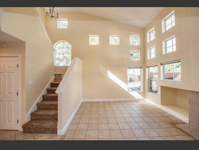 Building Photo - 1292 El Mercado Way