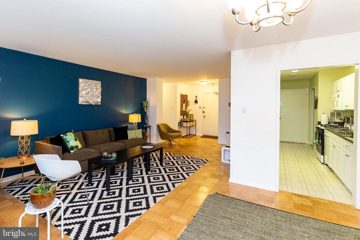 3001 Veazey Terrace NW Unit 413, Washington, DC 20008 Room for Rent