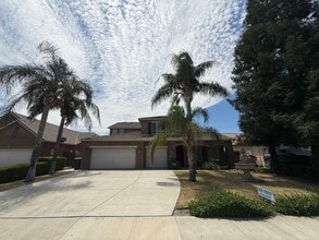 Building Photo - 11425 Mondego Dr