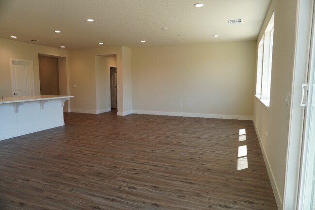 Building Photo - 5632 Sierra Trail Way