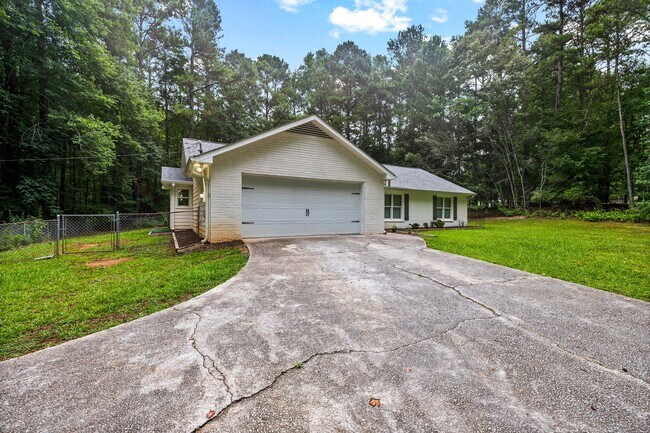 Foto del edificio - Updated 3BR Home on 1.36 Acres in Whitewater School District