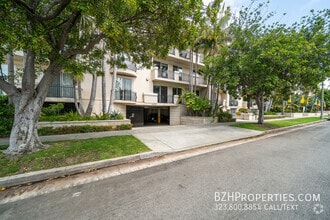 Building Photo - 1450 S Beverly Dr