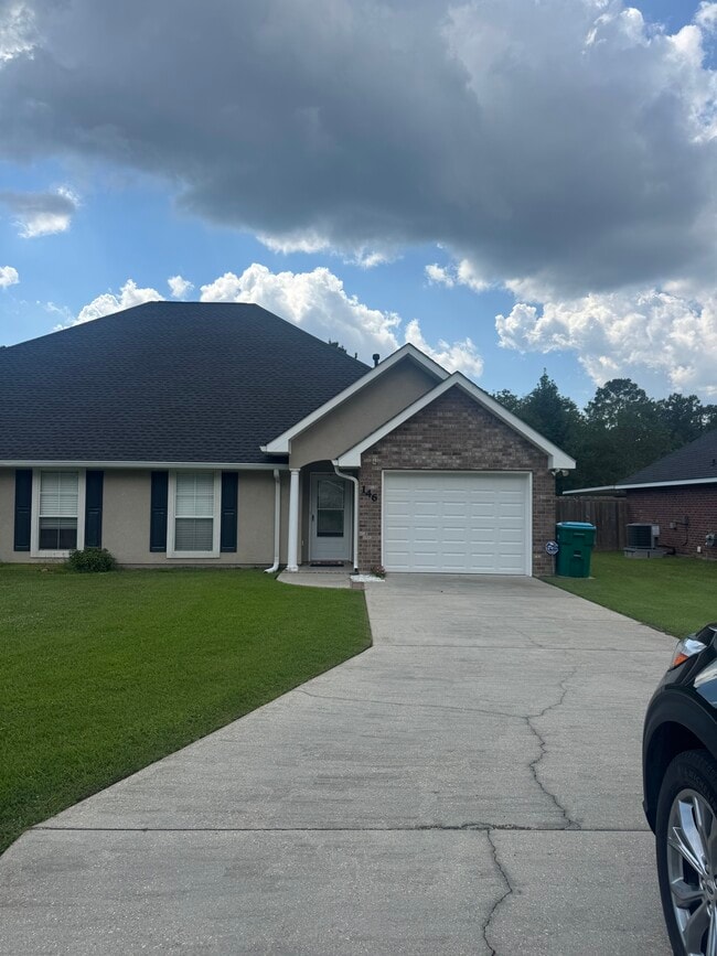 Building Photo - 146 S Gate Dr
