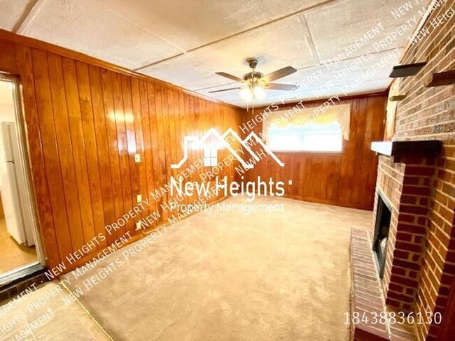 Building Photo - Charming ranch style home in Stono Shores!!