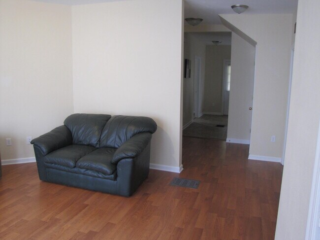 Building Photo - 1120 LeClaire St