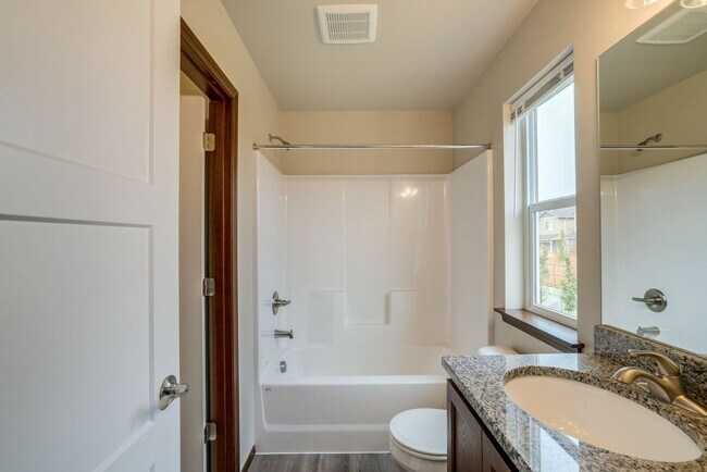 Building Photo - Fantastic brand new home with 2-car garage!