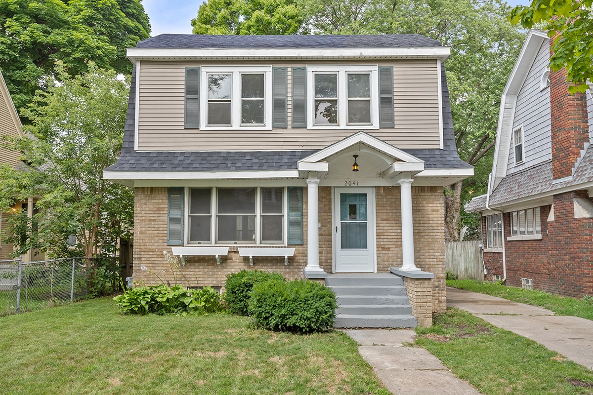 Primary Photo - 2041 Francis Ave SE