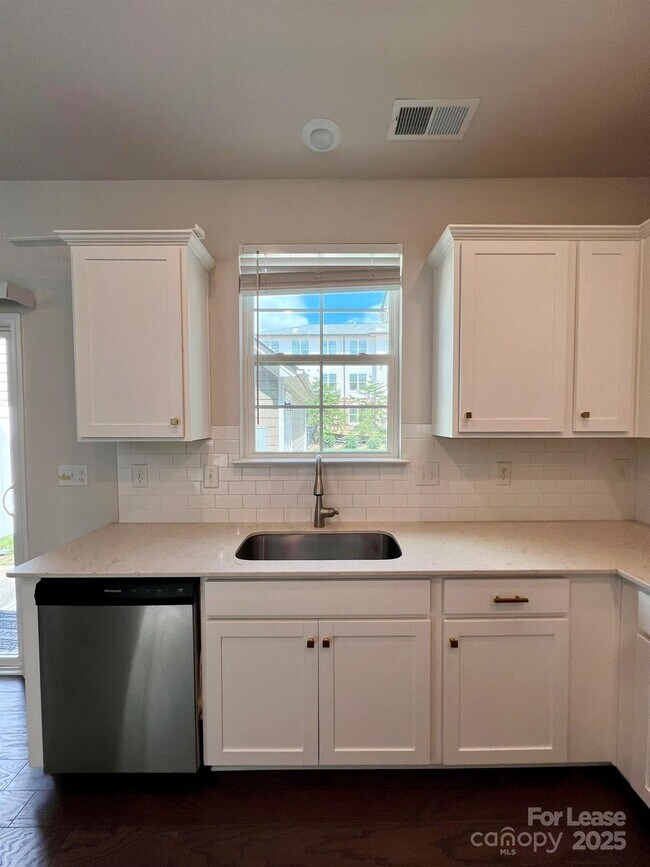Foto del edificio - 11638 Red Rust Ln