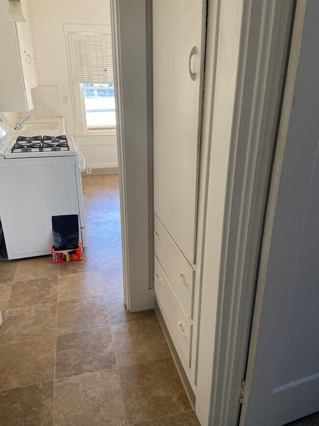 116 W Cliff Dr Unit 2, Santa Cruz, CA 95060 Apartments 116 W Cliff