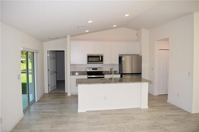 Foto del edificio - 2382 Manheim Ave