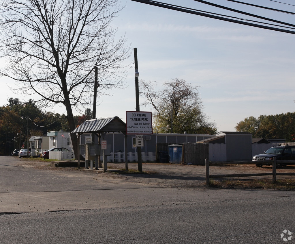 Primary Photo - Dix Mobile Home Park