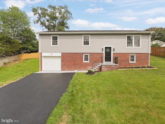 Building Photo - 3416 Sunny View Dr