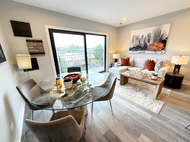 Foto del edificio - 5418 W Belmont Ave