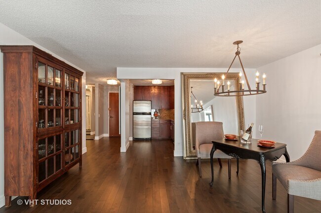 Foto del edificio - 480 N McClurg Ct