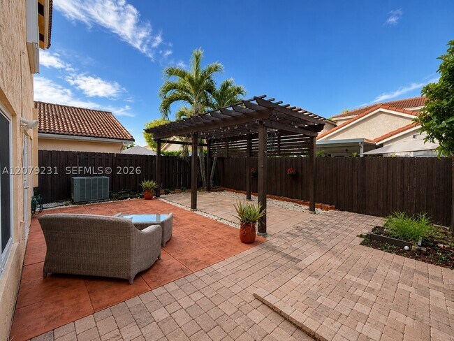 Foto del edificio - 10002 SW 162nd Ct