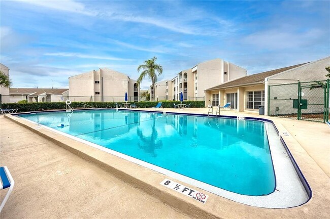 Foto del edificio - 2625 FL-590