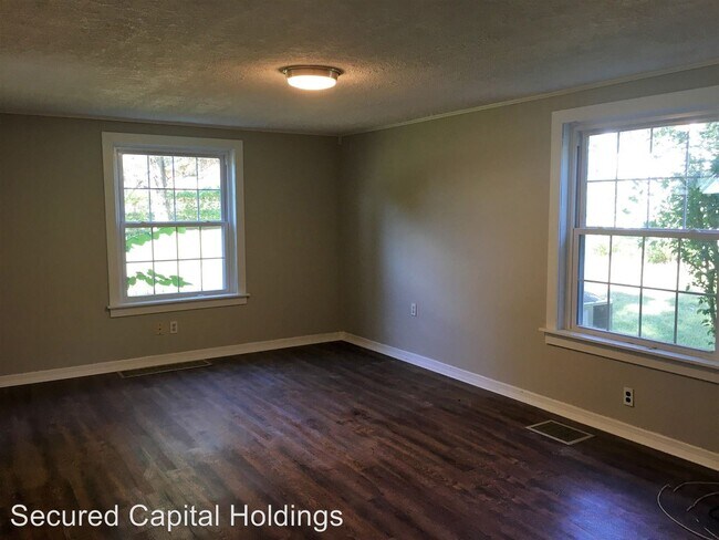 Building Photo - 2 br, 1 bath House - 4224 Flowerdale Ave.