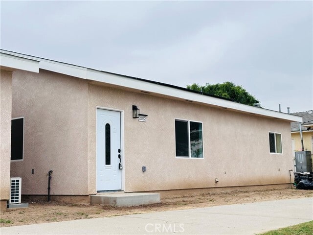 Building Photo - 16029 Blackwood St