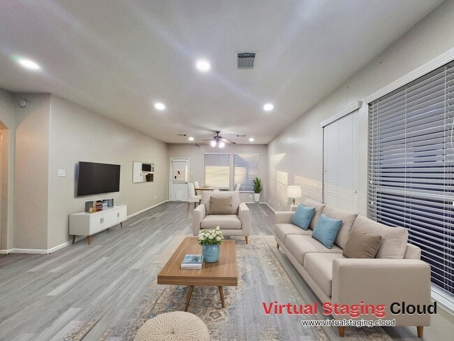 Building Photo - 7334 Jacobs Well Dr