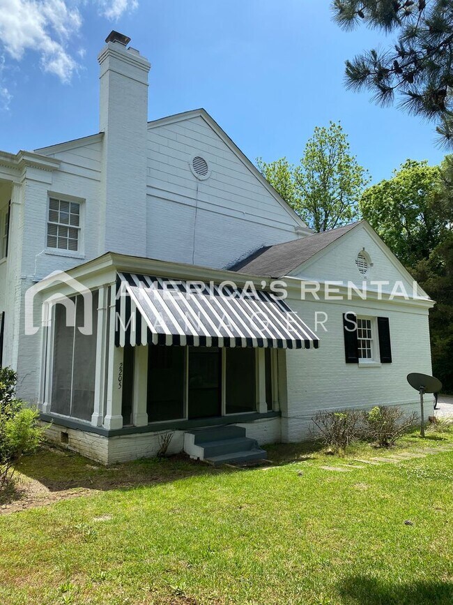 Foto del edificio - Great Duplex Available for Rent in Montgom...