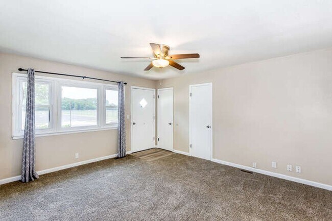 Foto del edificio - Charming 2-Bedroom, 1-Bath Home!