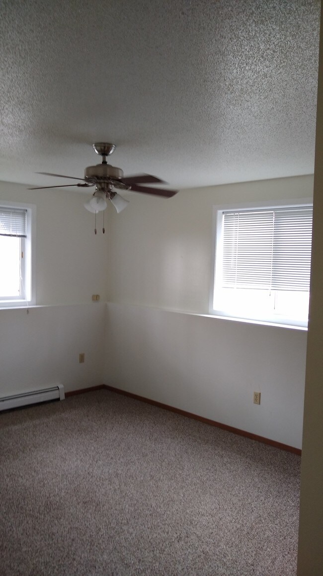 Bedroom - 1002 E 8th St