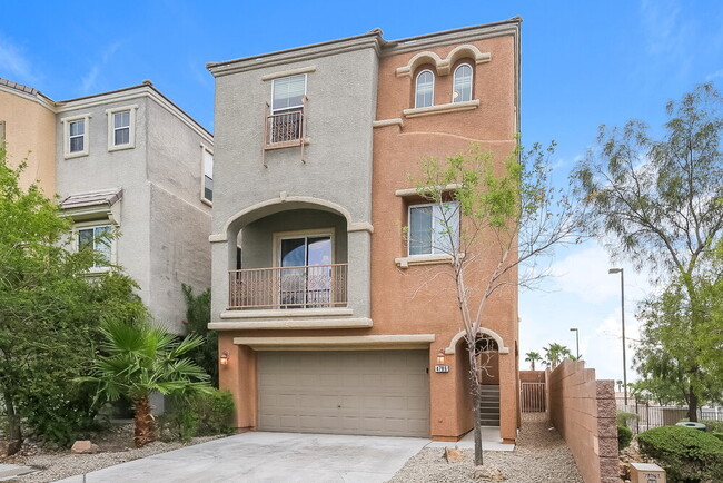Building Photo - 4786 Cortina Rancho St