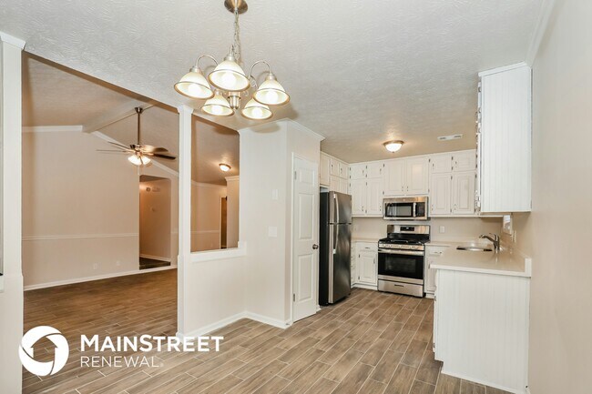 Building Photo - 125 Whitney Way