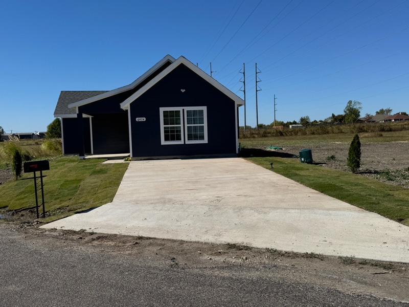 Primary Photo - 6474 Rock Ridge Dr