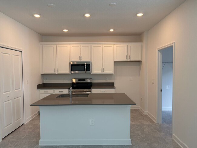 Building Photo - Brand New Construction 3 Bedroom in Kissim...