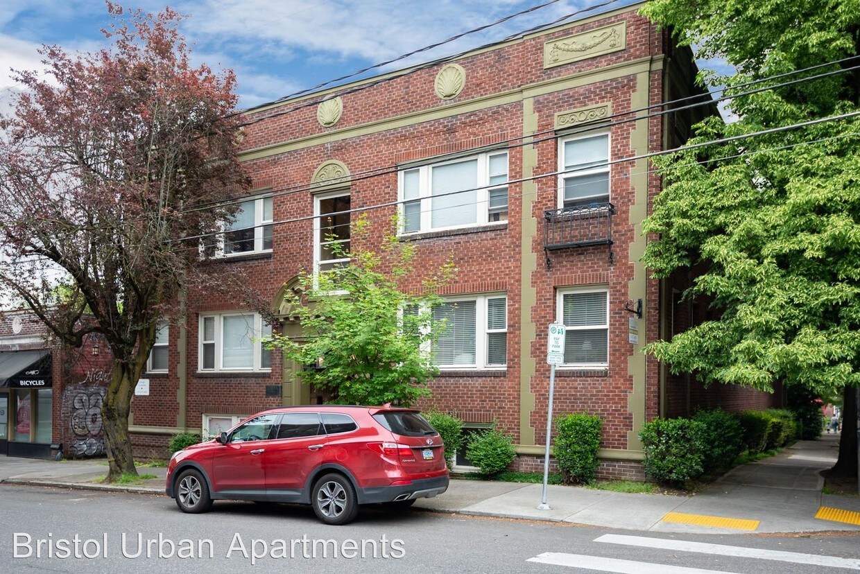Foto principal - 904 NW 21st Ave