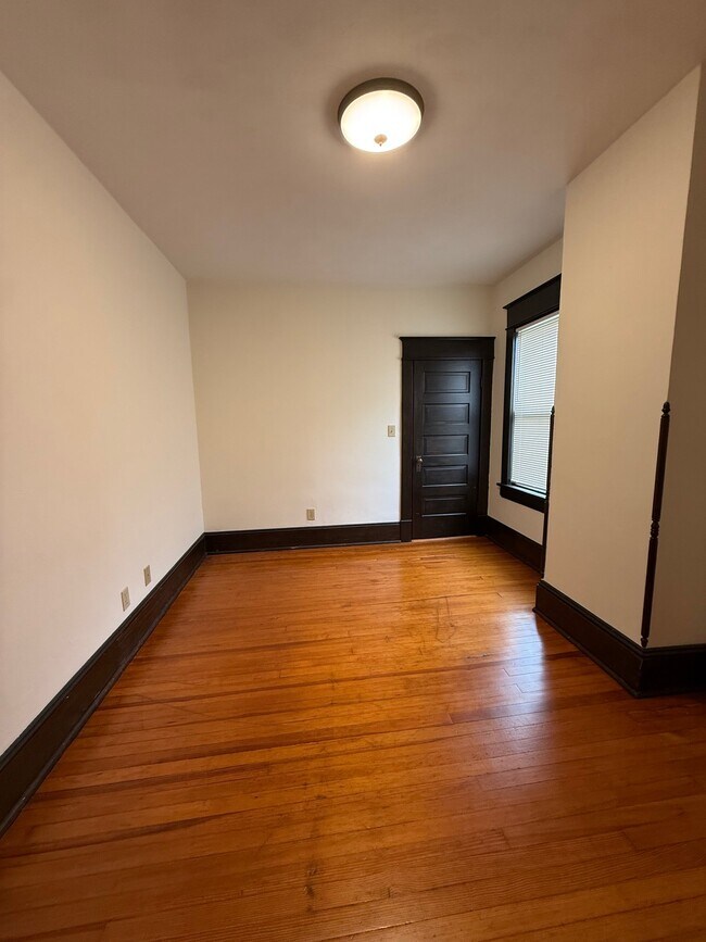 Foto del edificio - 2147-2149 Berkley Ave SW