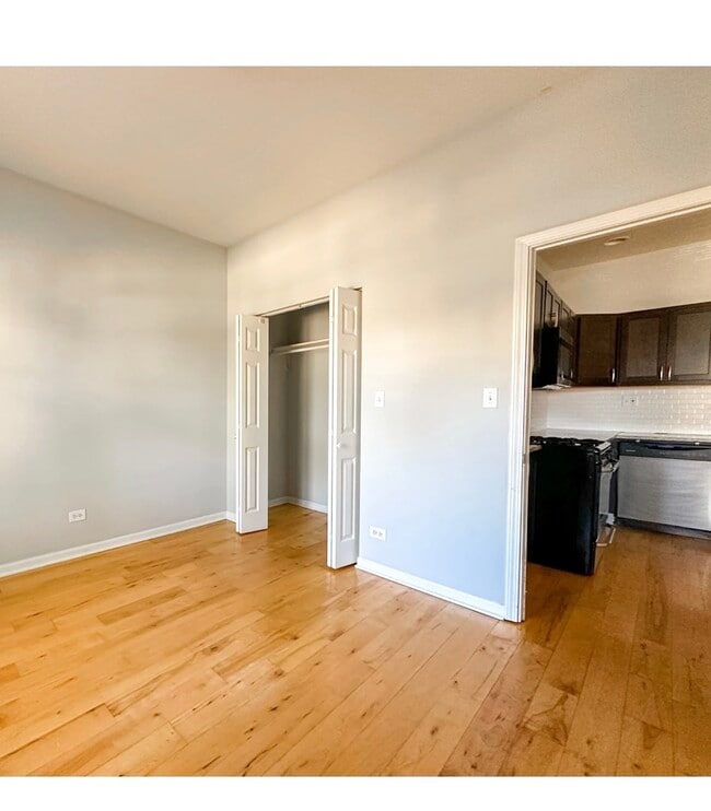 Building Photo - 3811 W Hirsch St