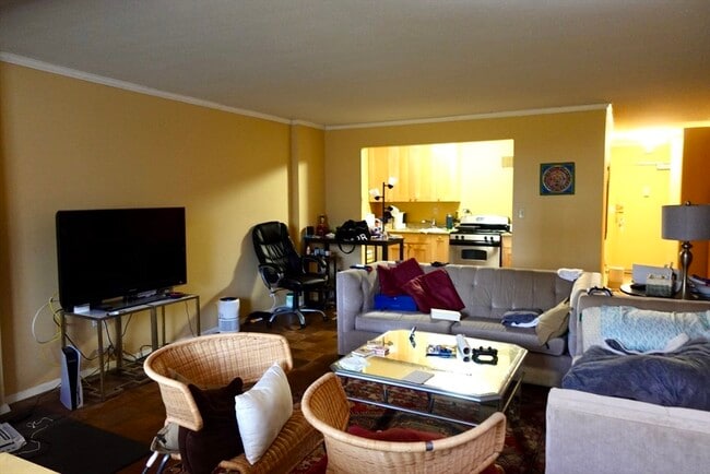 Foto del edificio - 9 Hawthorne Pl