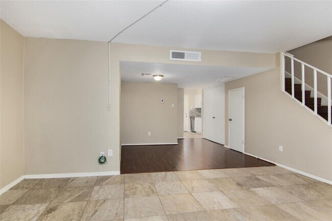 Foto del edificio - 7918 Prestwood Dr