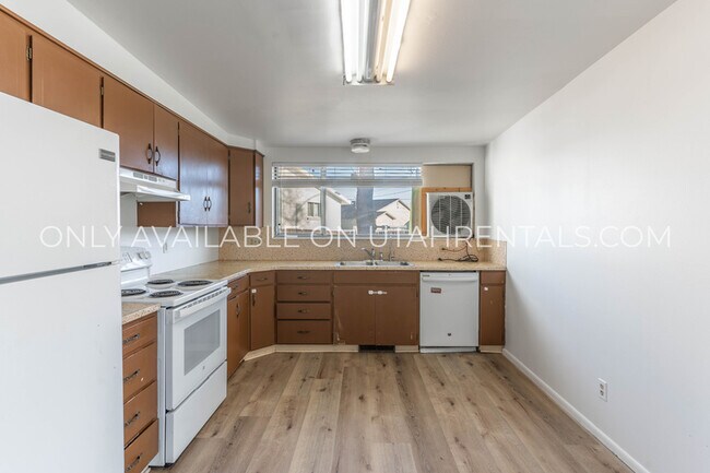 Foto del edificio - 263 1200 W