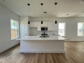 Building Photo - 2706 Bostic St