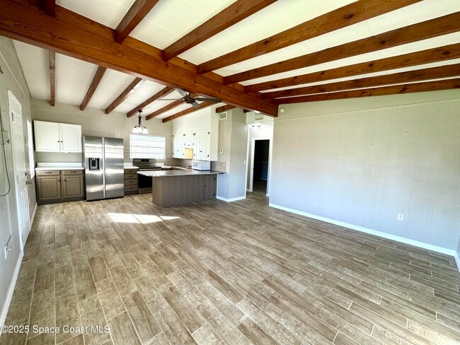 Foto del edificio - 1004 Green Rd