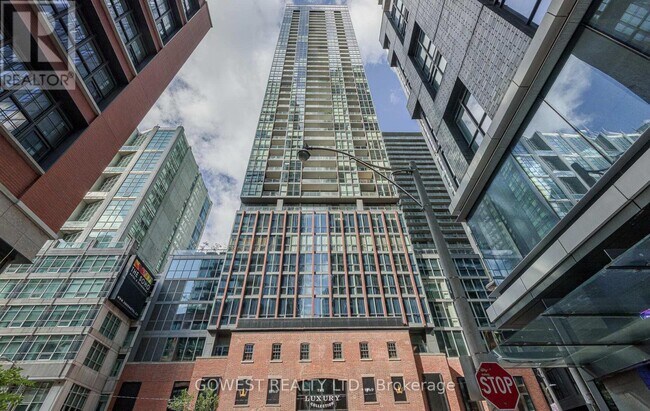 Building Photo - 88 Blue Jays Way