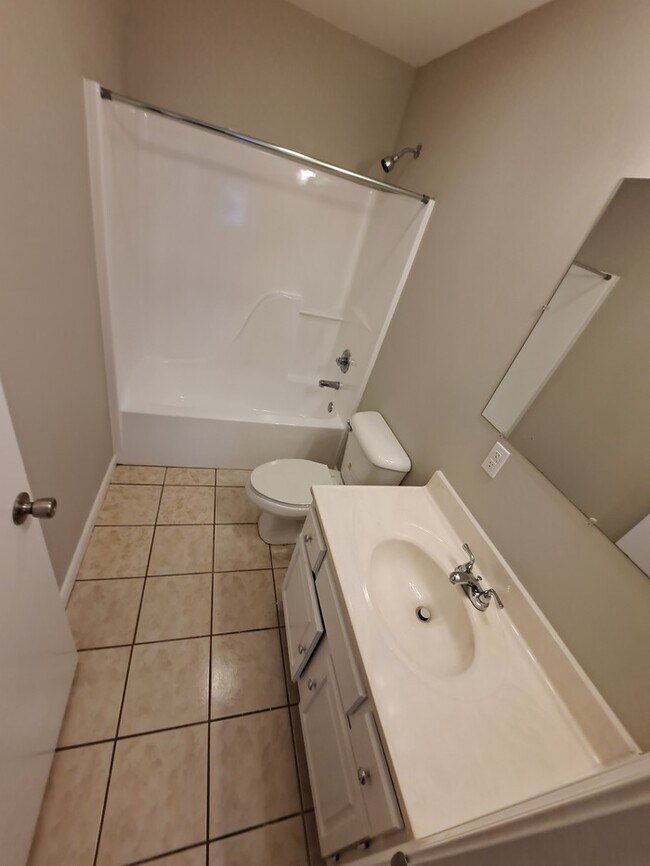 Foto del edificio - 21 Willard St. Ward R 72176