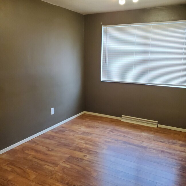 Building Photo - 41 Woodmere Ct