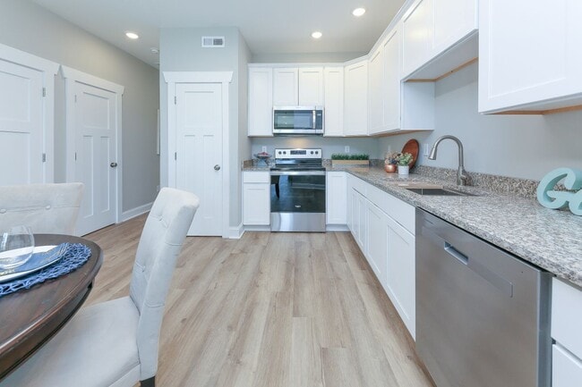 Building Photo - 125 Moyock Landing Dr