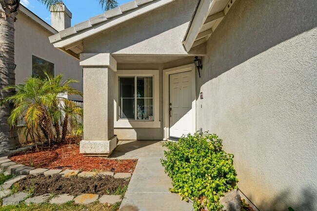 Foto del edificio - 26678 Silver Oaks Dr