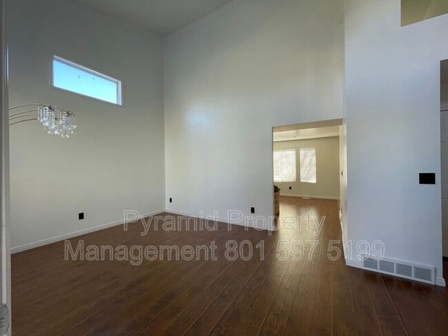 Foto del edificio - 4111 W 9580 S